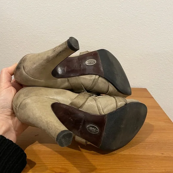 FRYE 8 Allie Softy Pump sage-gray heels booties - Picture 8 of 9